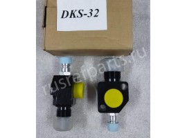 DKS32